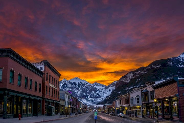 Telluride: The Ultimate Ski Town