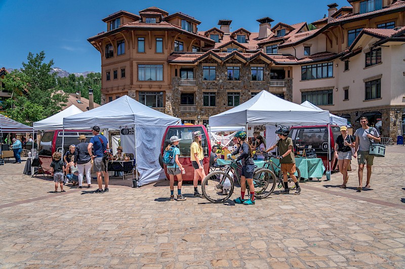 Market on the Plaza - Mountain Village