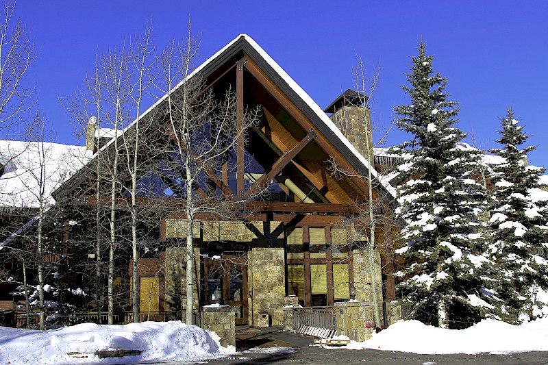 20% Off 4+ Nights This Winter - Alpine Lodging
