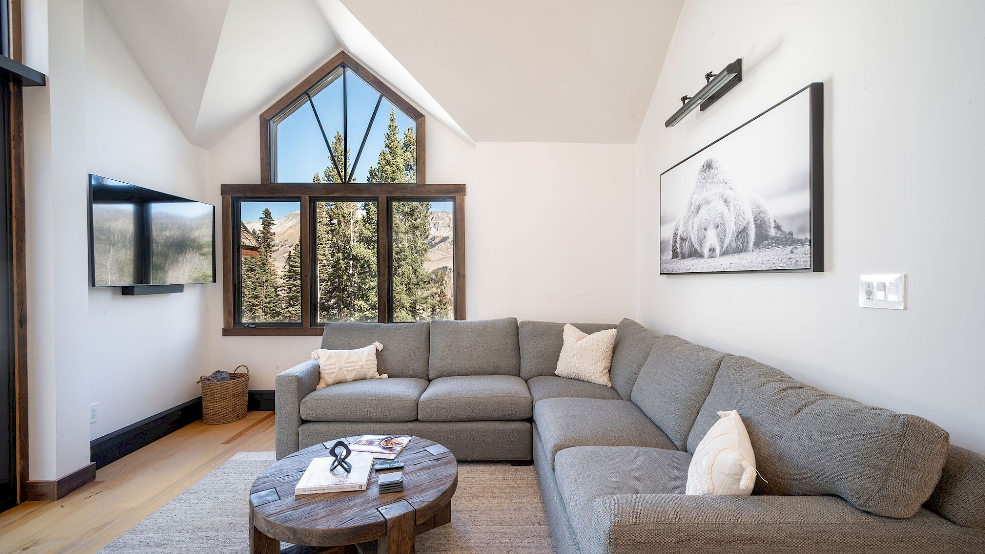 Latitude 8 Vacation Rentals