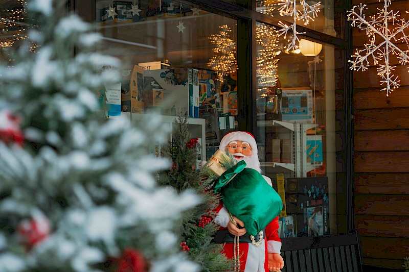 Shop Local This Holiday Season