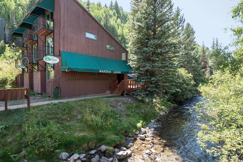 10% Off Late Summer at Alpine Lodging